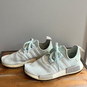Women’s ADIDAS NMD_R1 “Ice Mint”